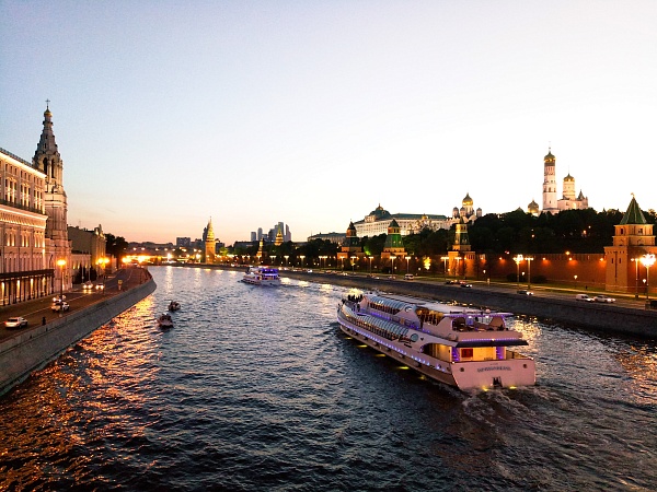 10 самых красивых набережных Москвы для летних прогулок 10 самых красивых набережных Москвы для летних прогулок
